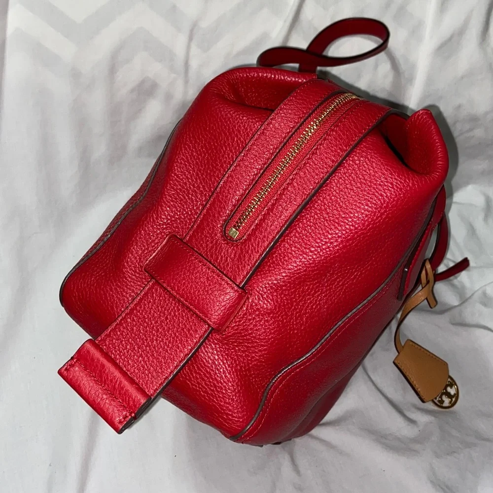 Nwot HTF color Tory Burch Perry Satchel in Red